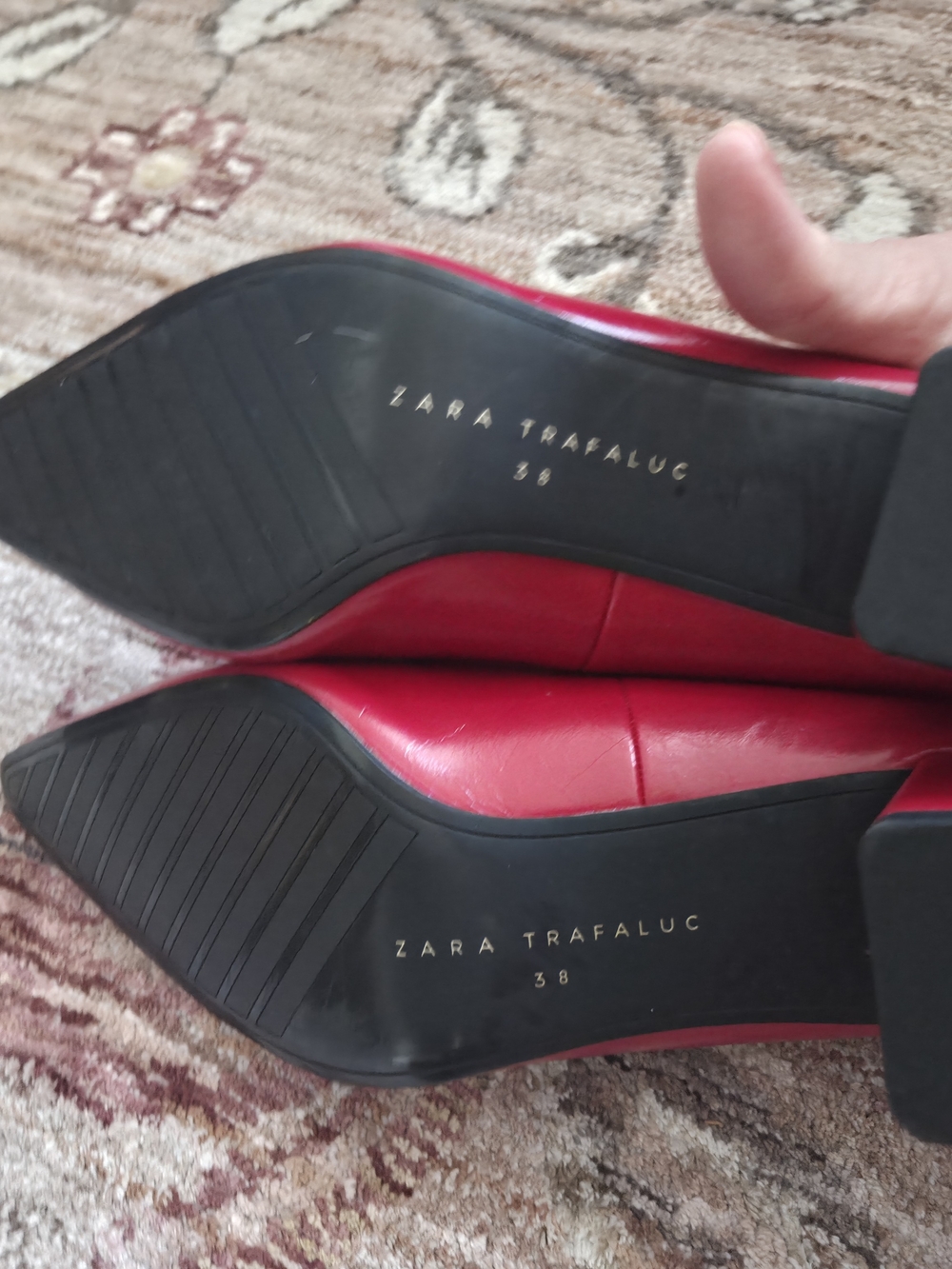 Zara Red Pointed-Toe Leather Pumps - Picture 5 of 5